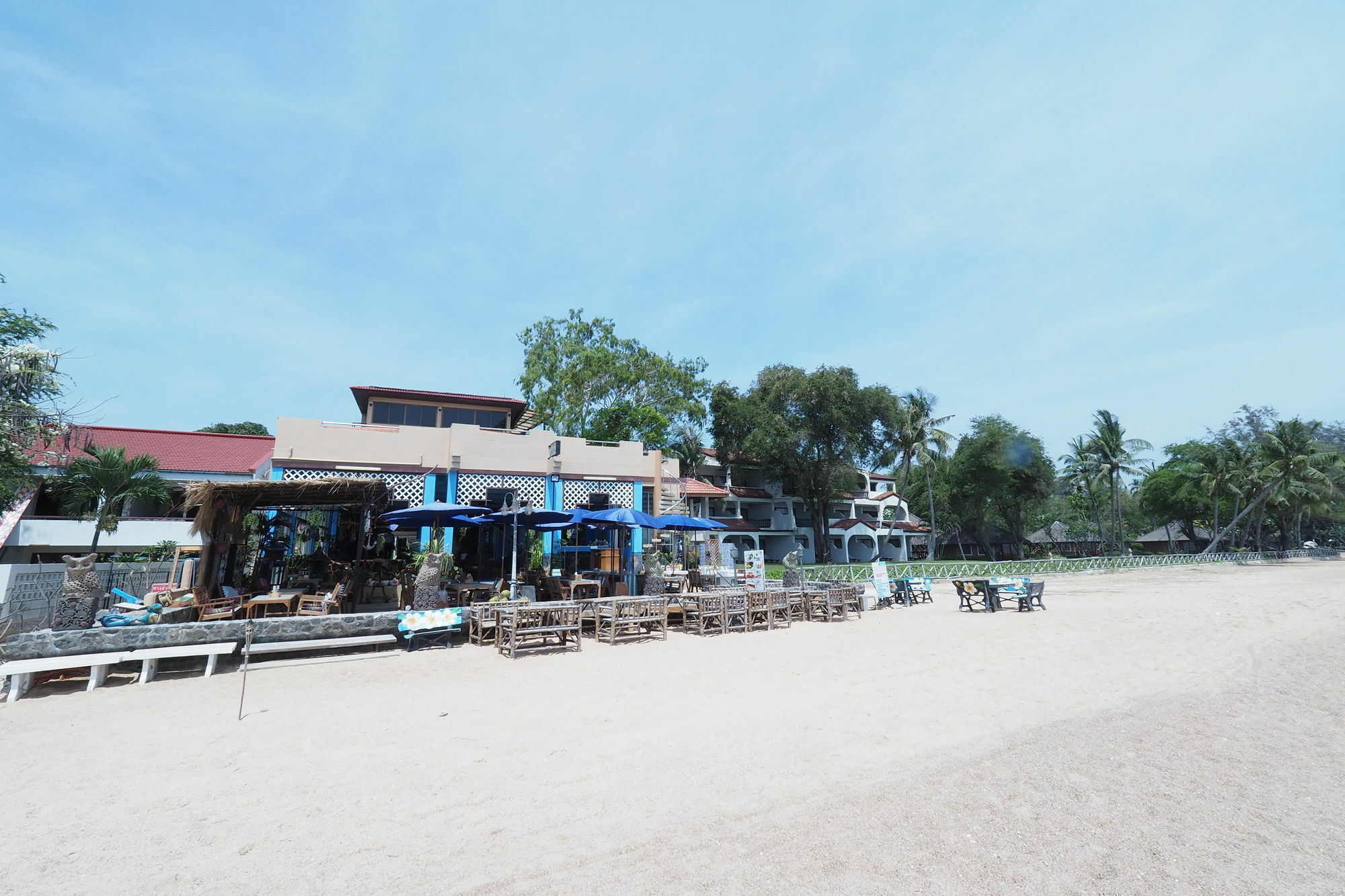 Sea Breeze Guest House Cha-Am Exterior photo